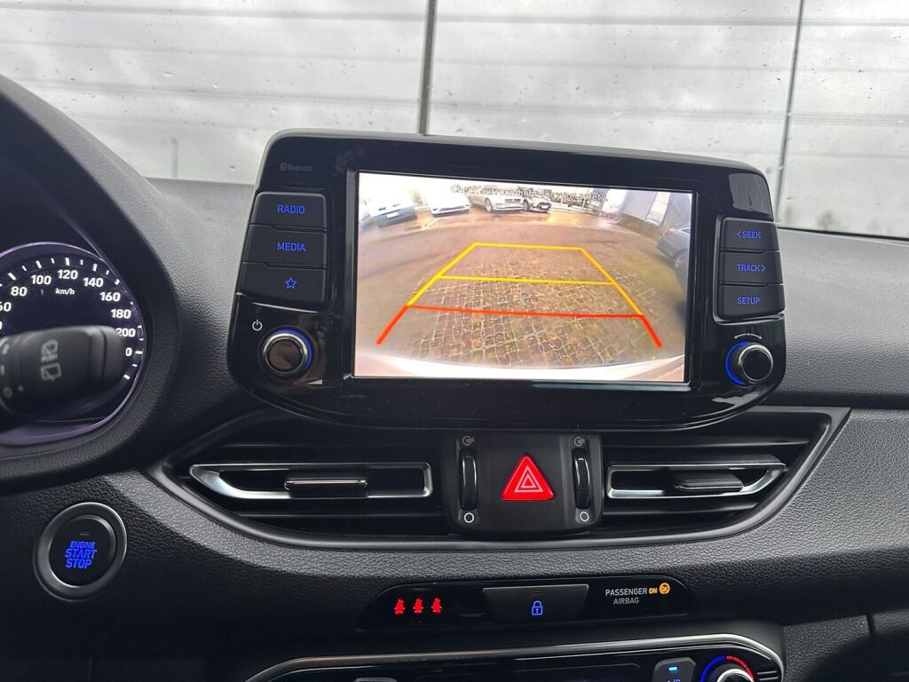 Hyundai i30 Wagon 2022 Valkoinen