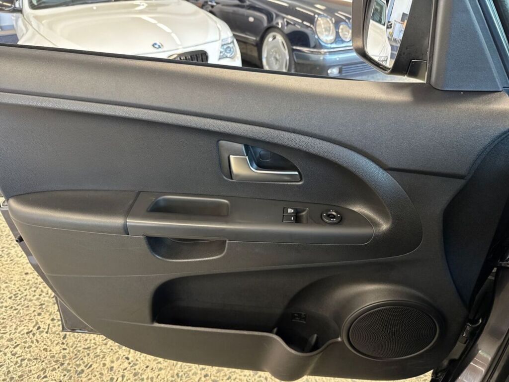 Kia Venga 2017 Harmaa