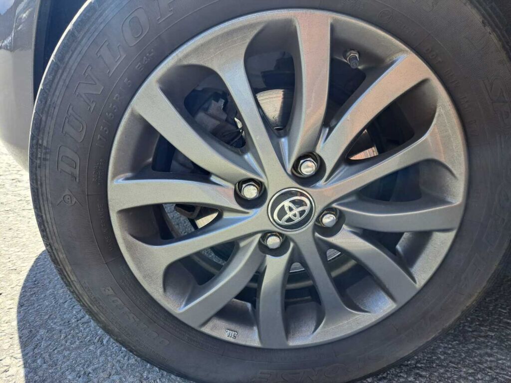 Toyota Yaris 2017 Harmaa