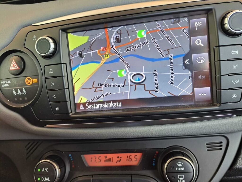 Toyota Yaris 2017 Harmaa