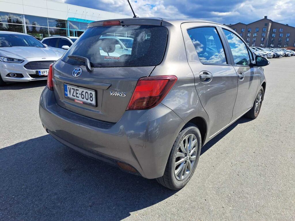 Toyota Yaris 2017 Harmaa