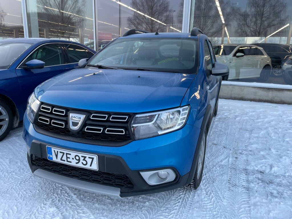Dacia Sandero 2017 Sininen
