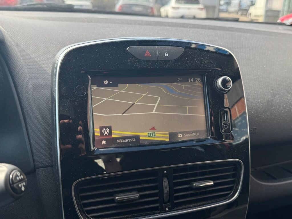 Renault Clio 2017 Punainen