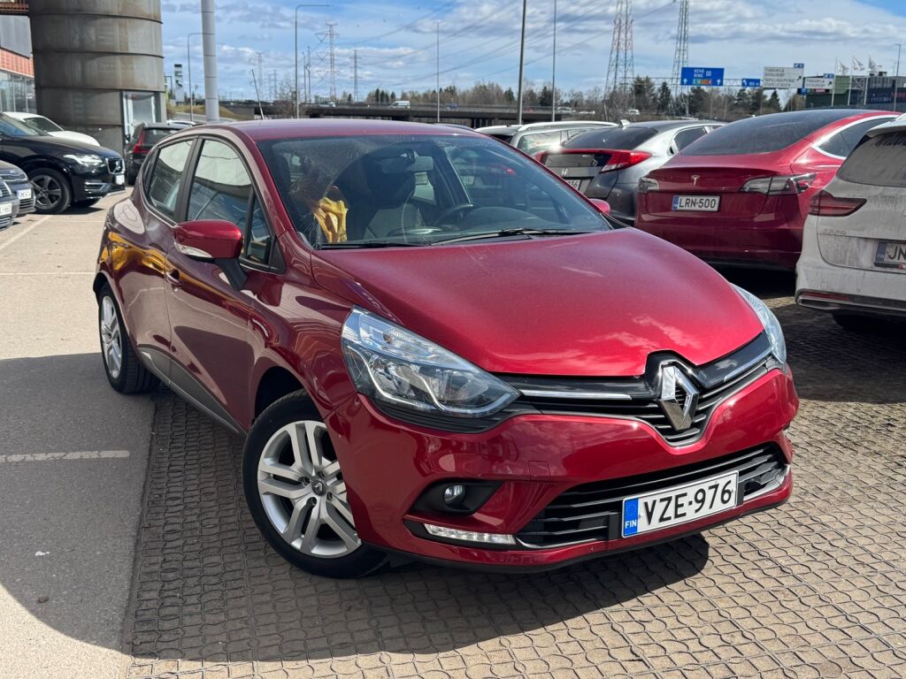 Renault Clio 2017 Punainen