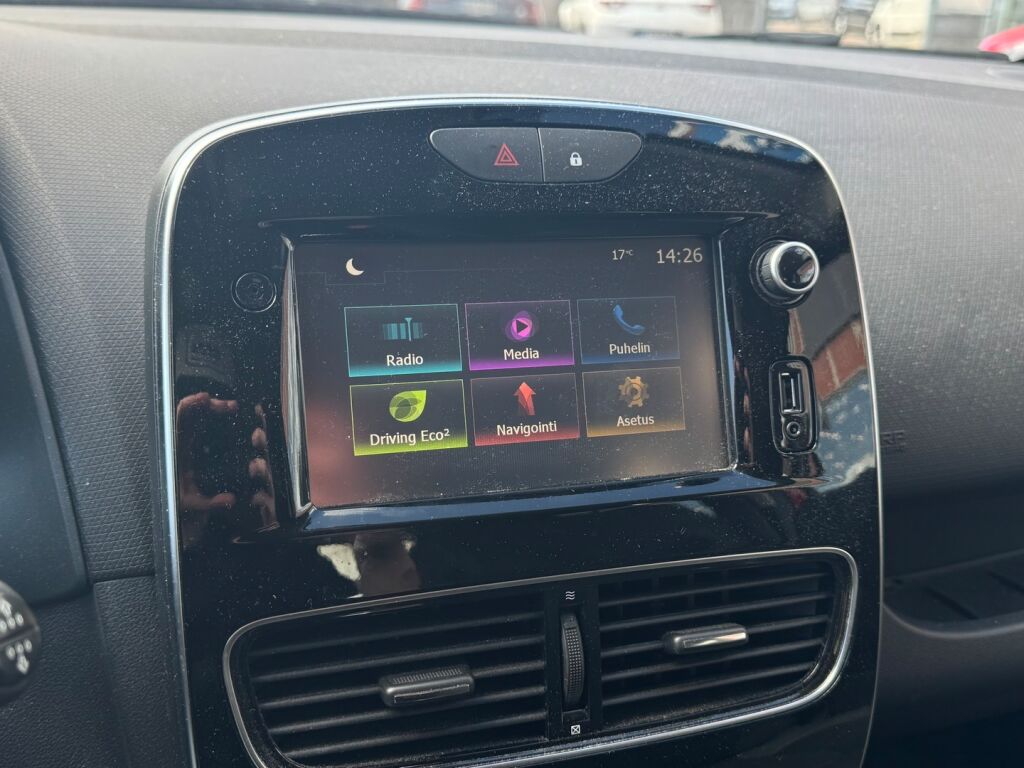 Renault Clio 2017 Punainen