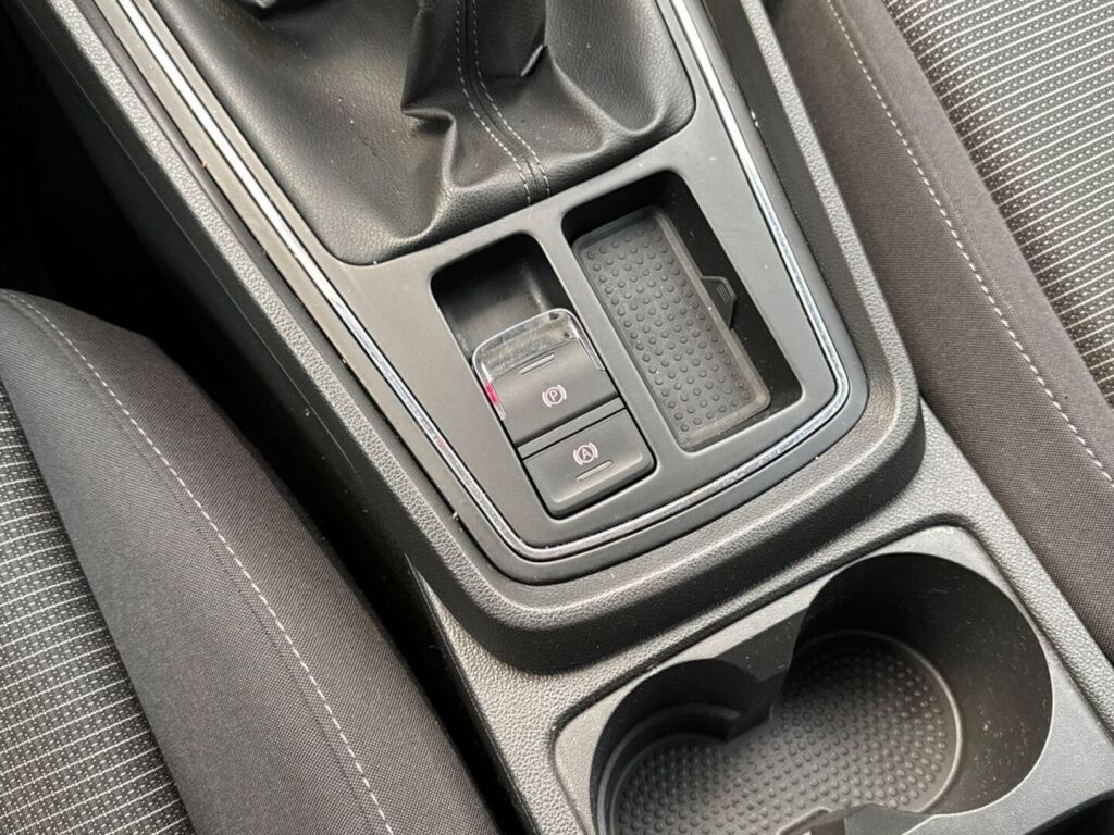 Seat Leon ST 2017 Valkoinen