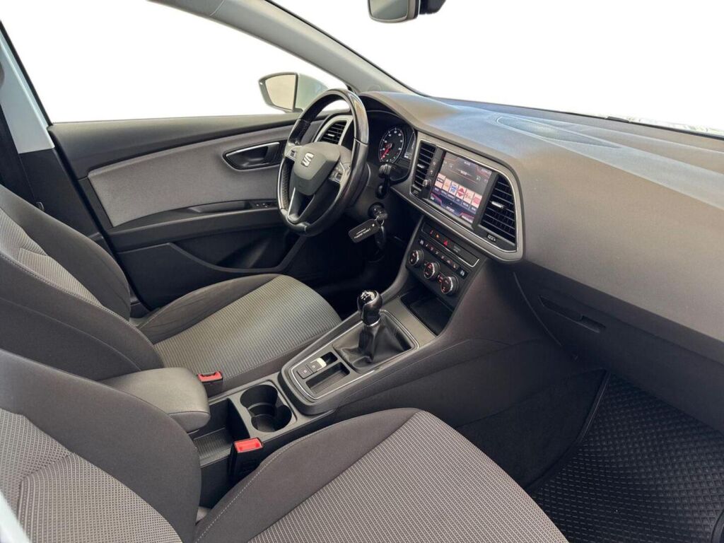 Seat Leon ST 2017 Valkoinen