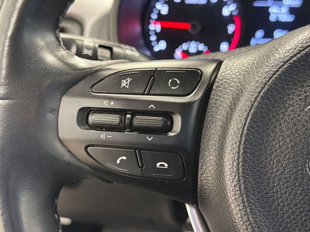 Kia Rio 2017 Harmaa