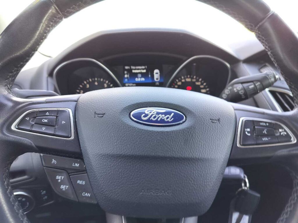 Ford Focus 2017 Sininen