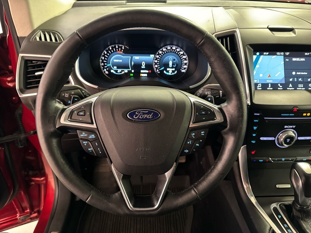 Ford Edge 2017 Punainen