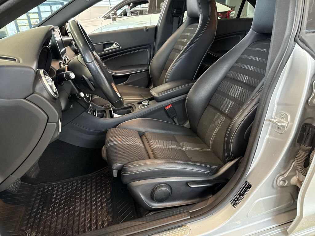 Mercedes-Benz CLA 2017 Harmaa