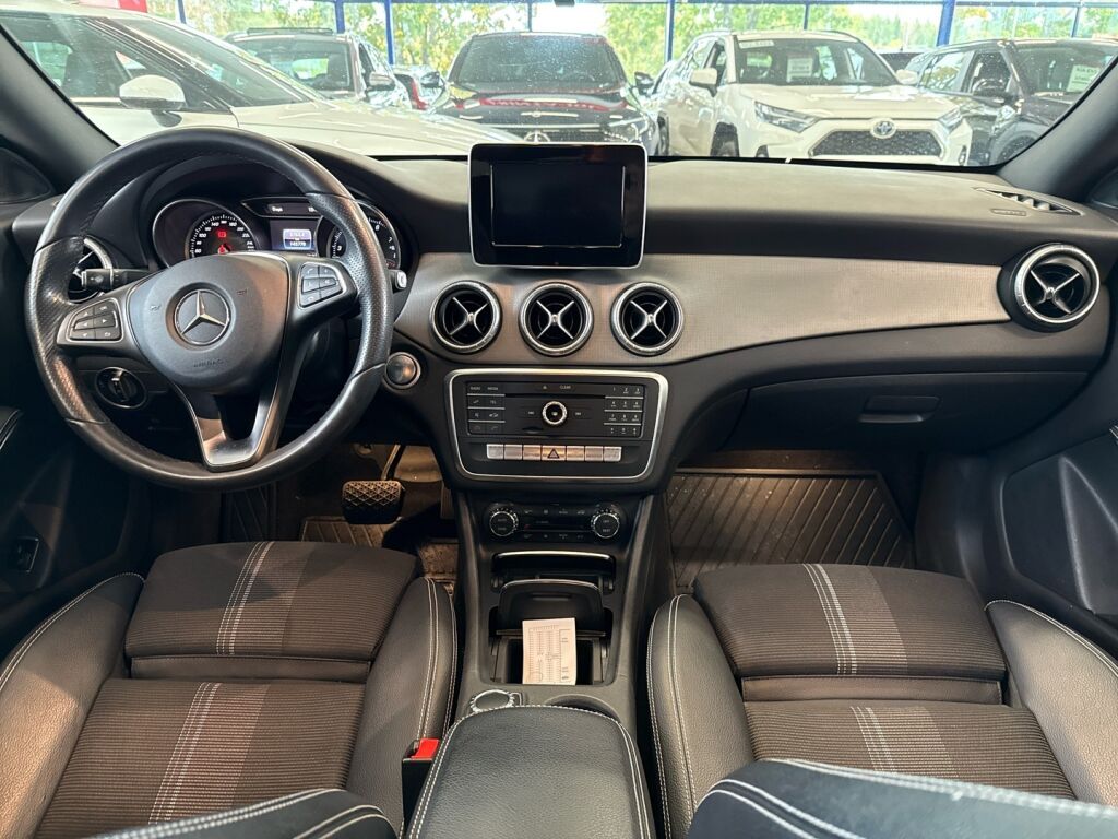 Mercedes-Benz CLA 2017 Harmaa