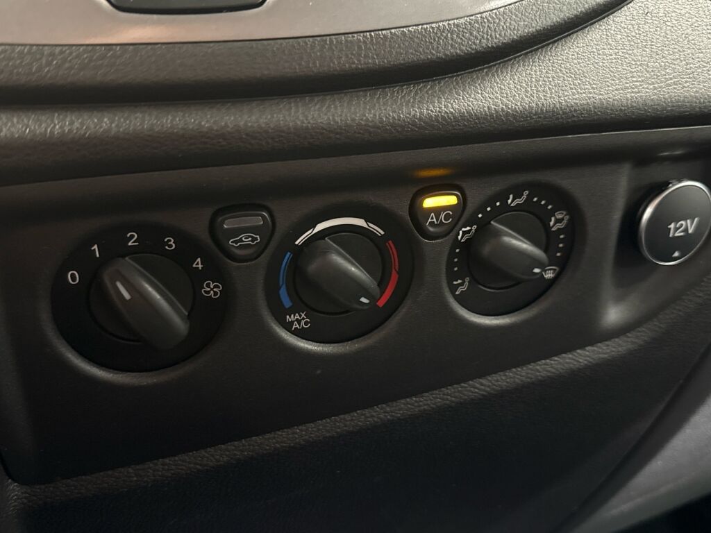 Ford Transit 2017 Valkoinen