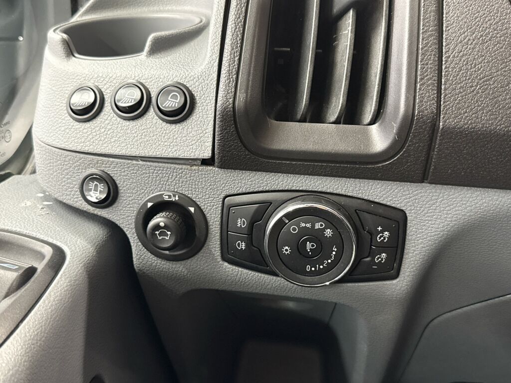 Ford Transit 2017 Valkoinen