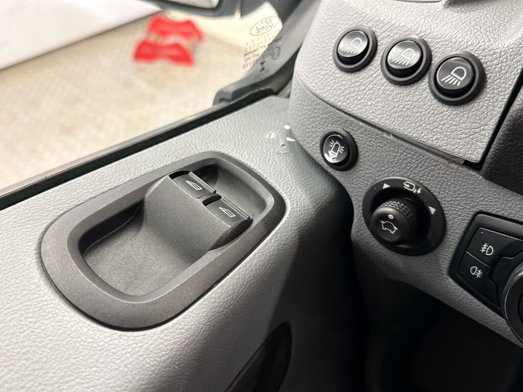 Ford Transit 2017 Valkoinen