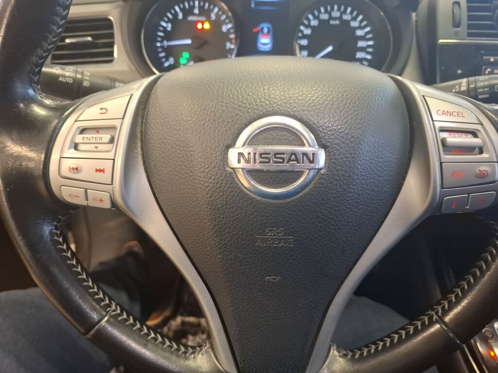 Nissan Pulsar 2017 Harmaa