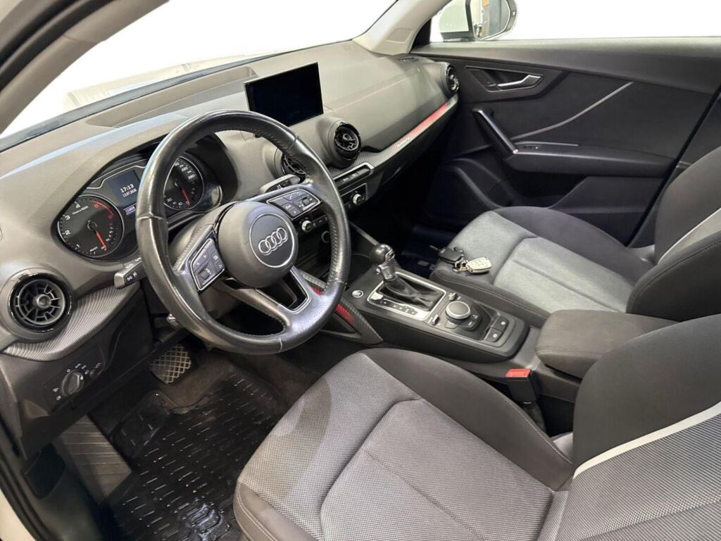 Audi Q2 2017 Valkoinen