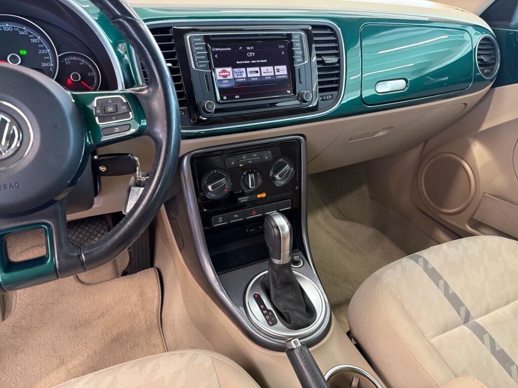 Volkswagen Beetle 2017 Vihreä