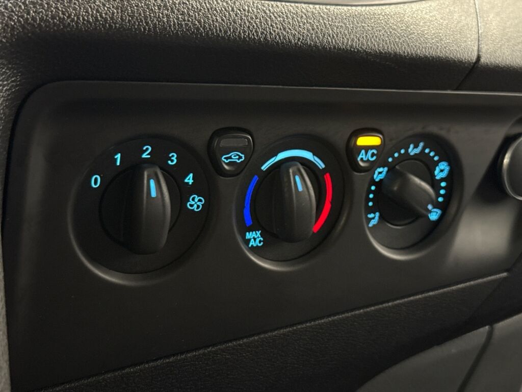 Ford Transit Custom 2017 Valkoinen