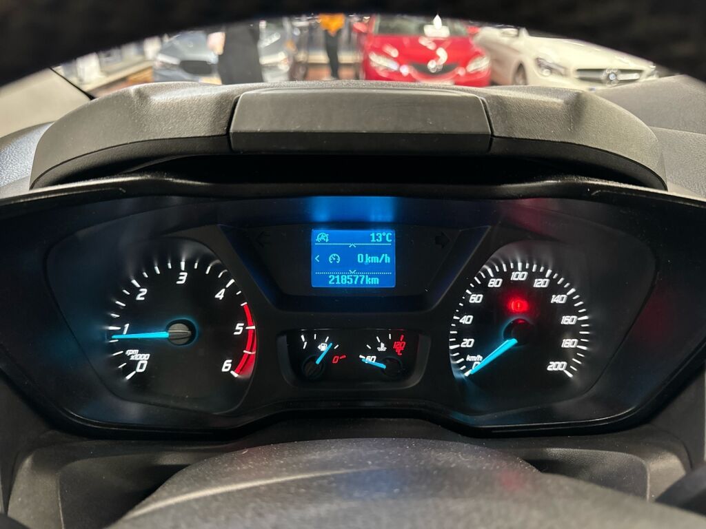 Ford Transit Custom 2017 Valkoinen