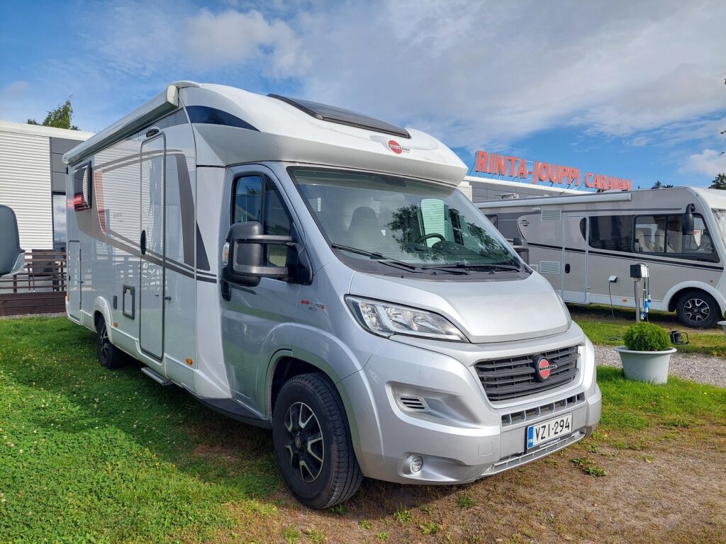 Bürstner Lyseo T728 G 2017 Valkoinen