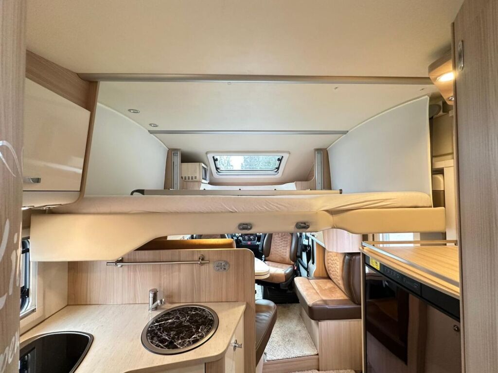 Bürstner Ixeo Time IT 734 G 30 Edition 2017 Valkoinen