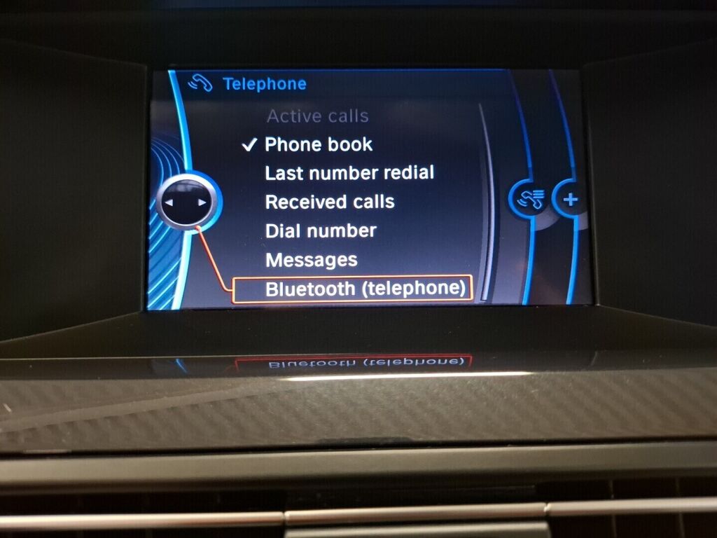 BMW 518 2013 Musta