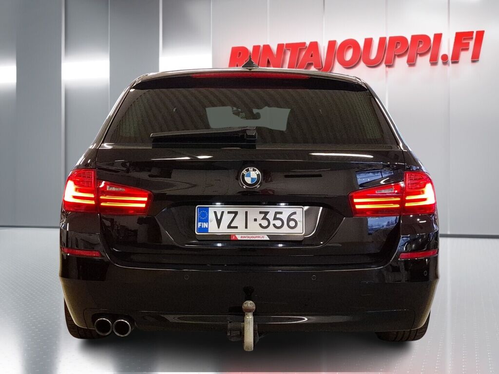 BMW 518 2013 Musta