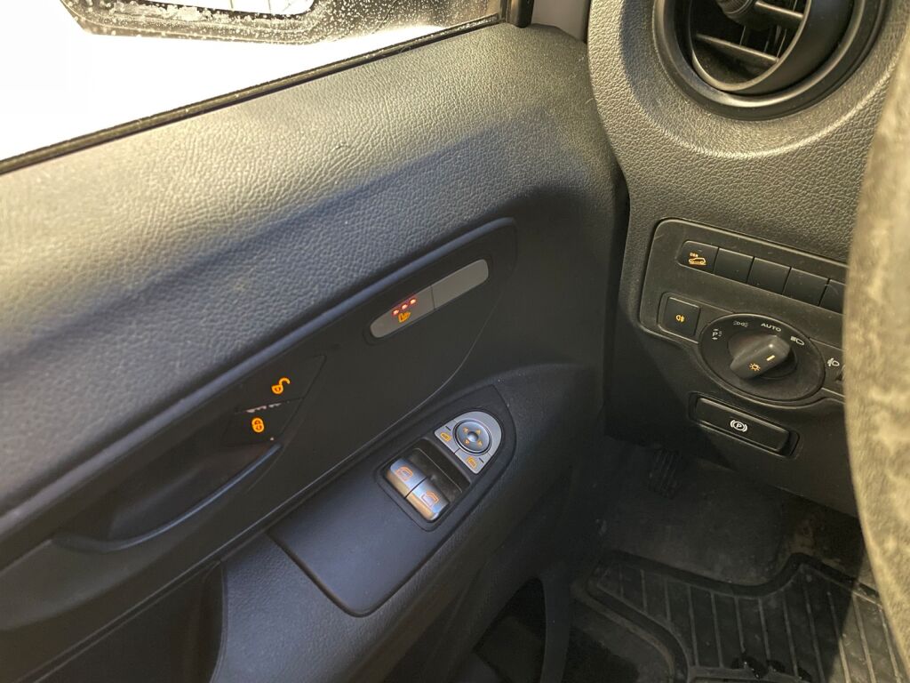 Mercedes-Benz Vito 2017 Valkoinen