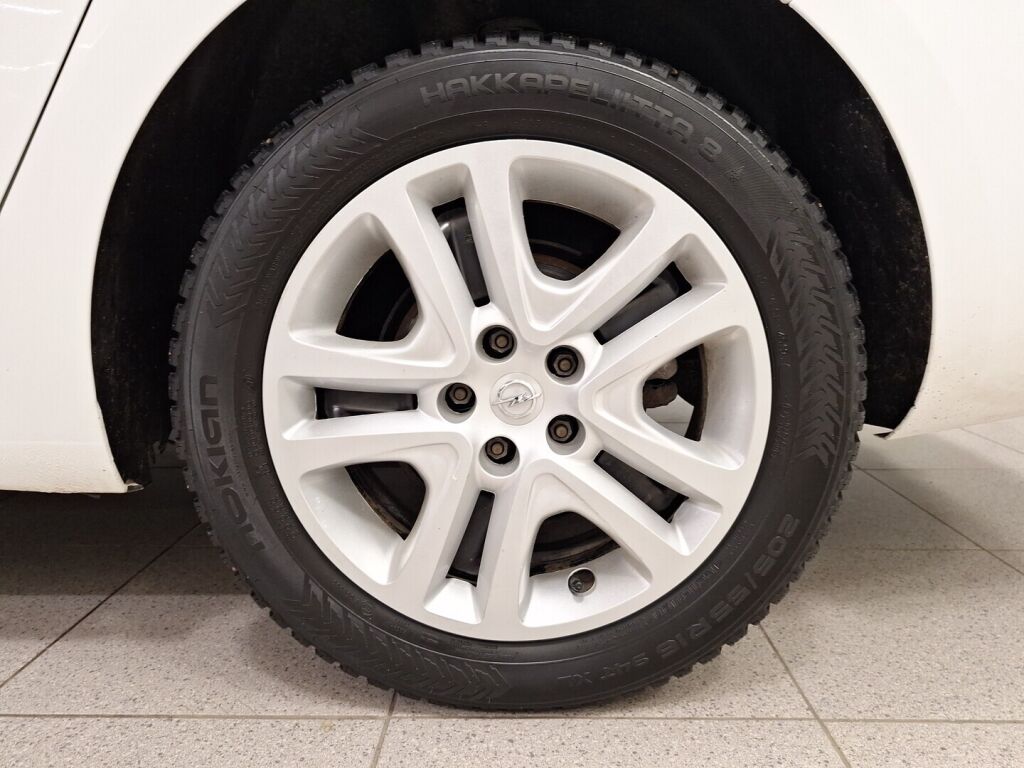 Opel Astra 2017 Valkoinen