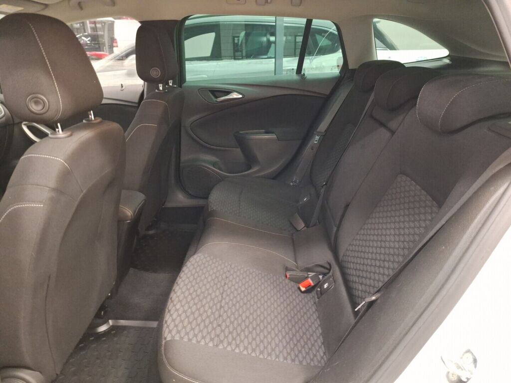 Opel Astra 2017 Valkoinen