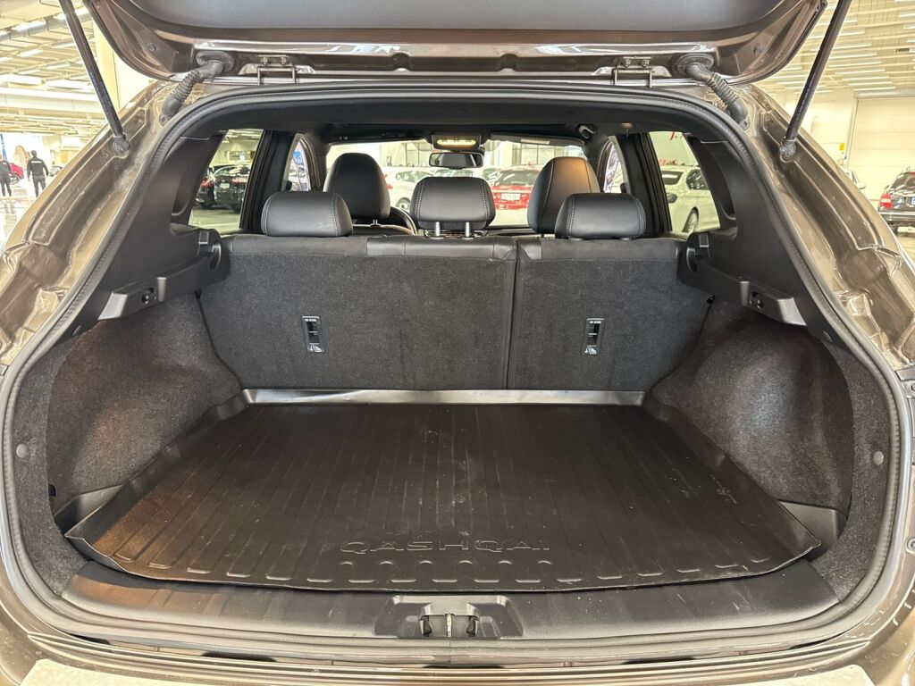 Nissan Qashqai 2017 Ruskea (beige)