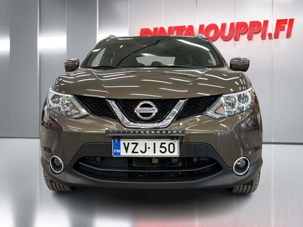 Nissan Qashqai 2017 Ruskea (beige)