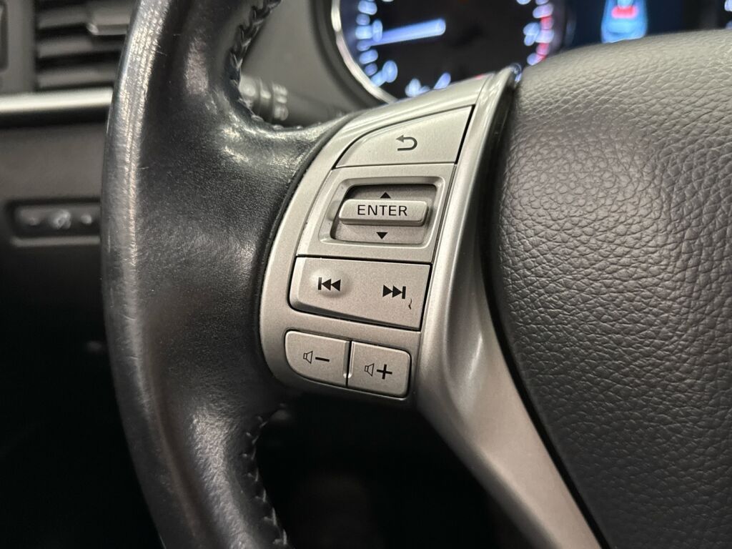 Nissan Qashqai 2017 Ruskea (beige)