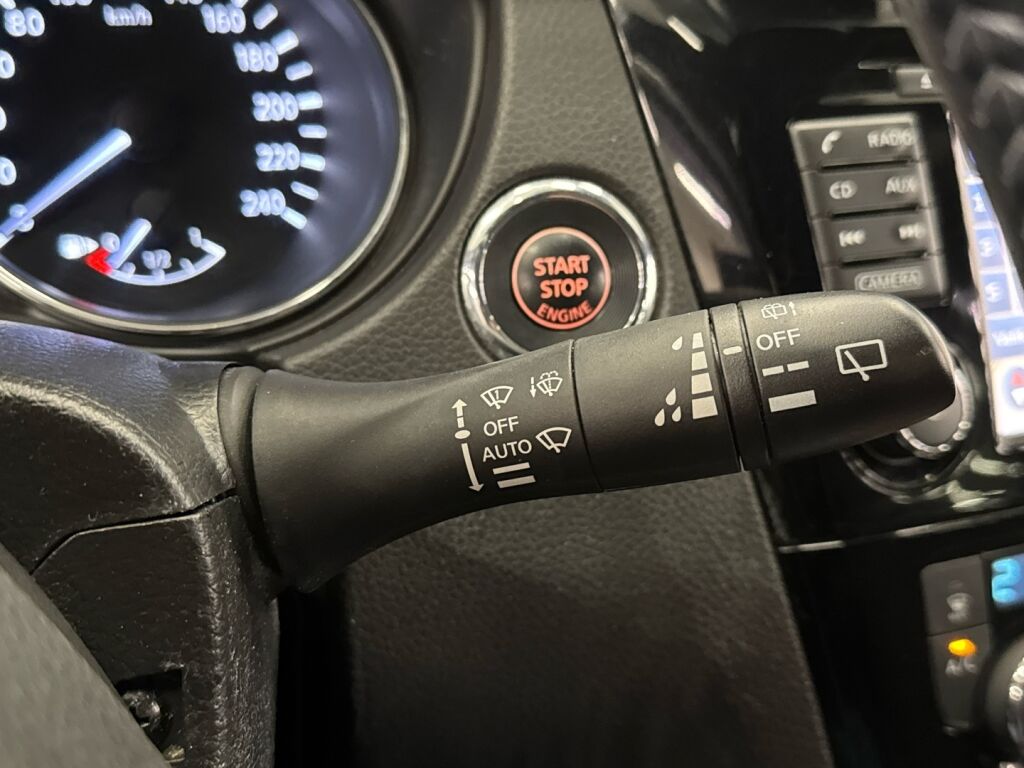 Nissan Qashqai 2017 Ruskea (beige)