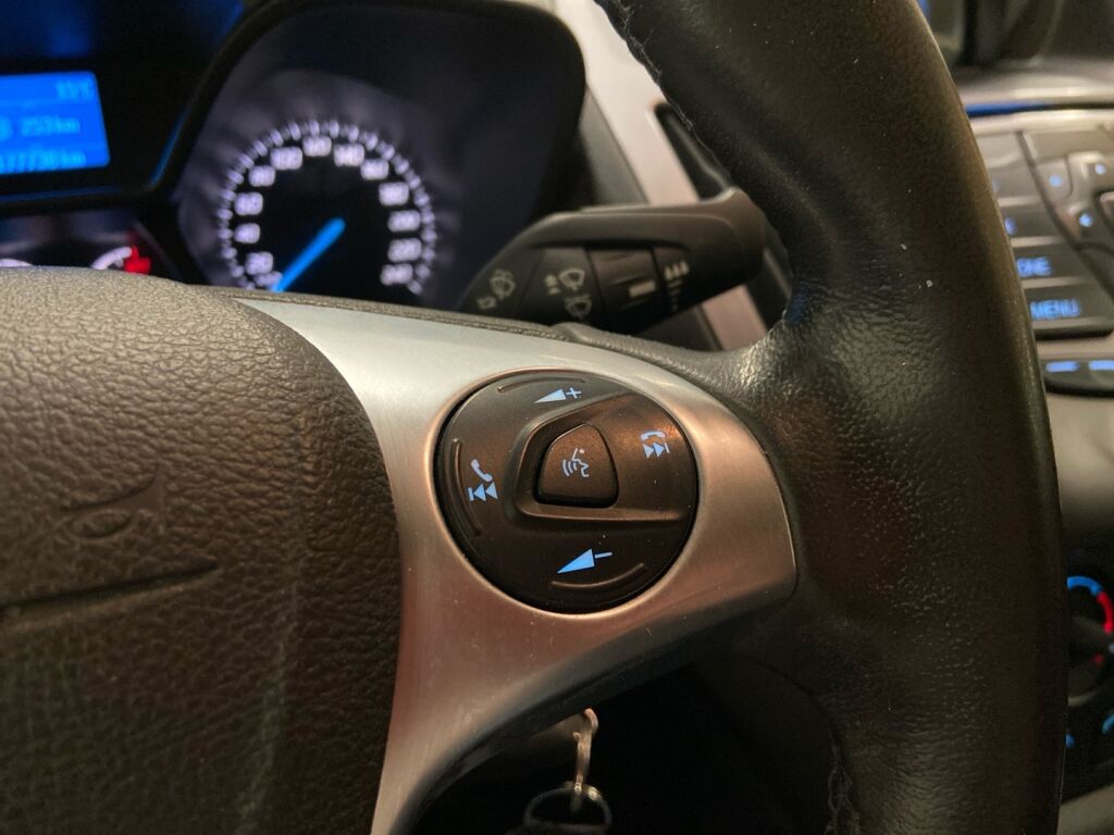 Ford Transit Connect 2018 Valkoinen