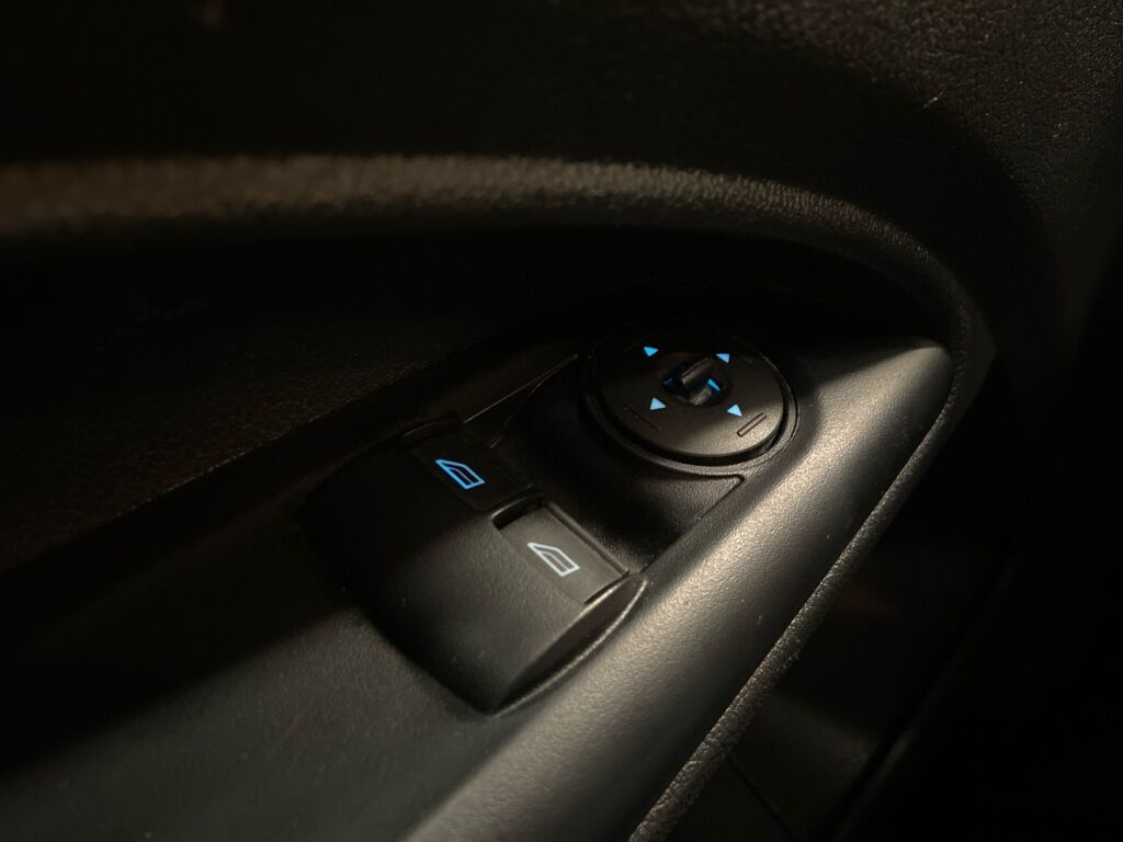 Ford Transit Connect 2018 Valkoinen