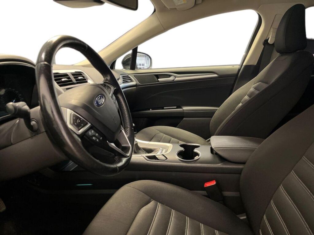 Ford Mondeo 2018 Musta