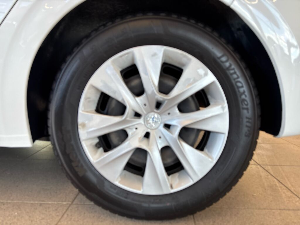 Peugeot 208 2017 Valkoinen