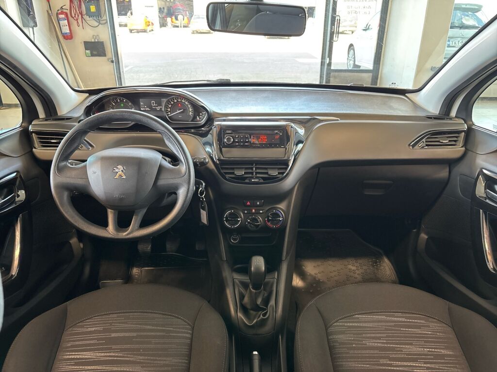 Peugeot 208 2017 Valkoinen