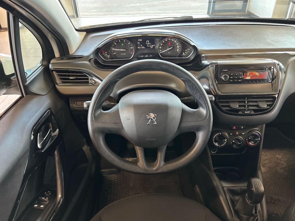 Peugeot 208 2017 Valkoinen