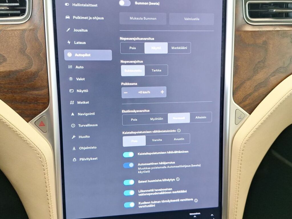 Tesla Model S 2017 Sininen