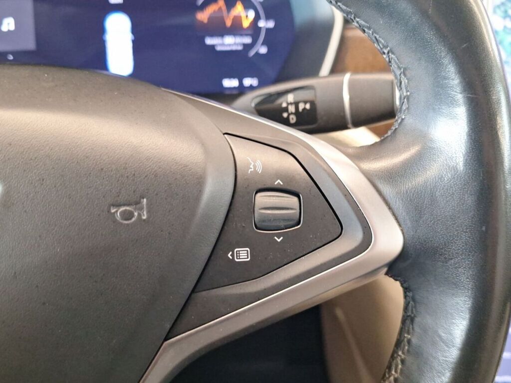 Tesla Model S 2017 Sininen