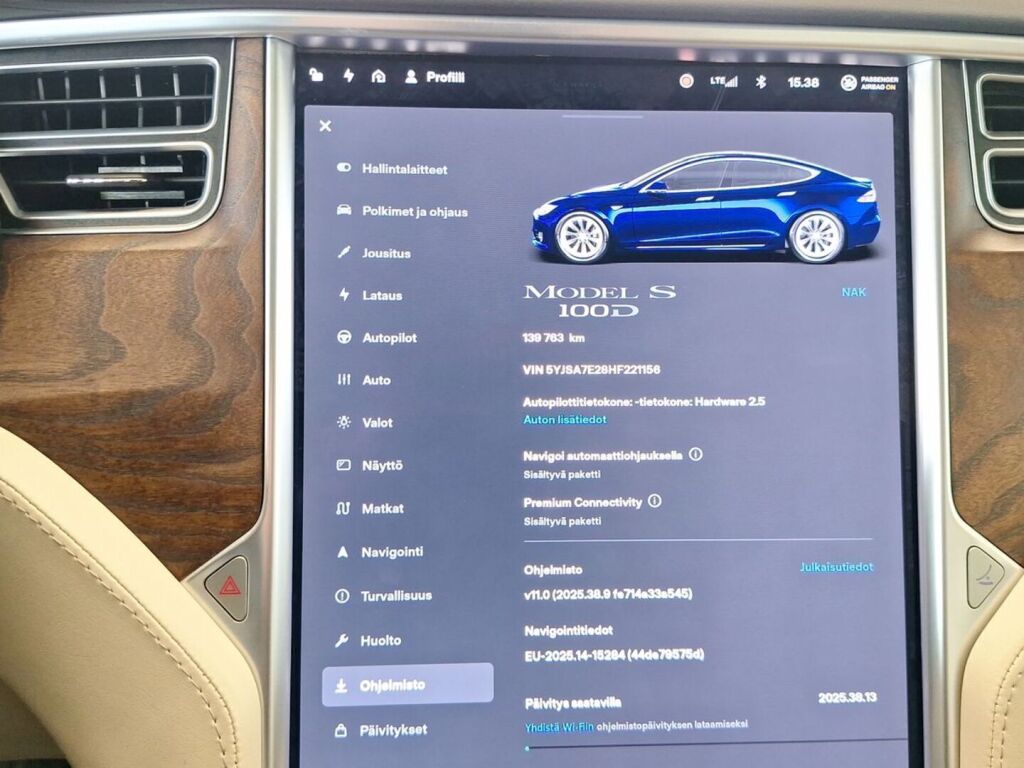 Tesla Model S 2017 Sininen