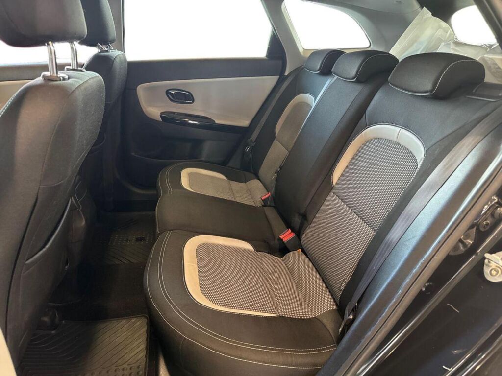 Kia Ceed 2018 Musta