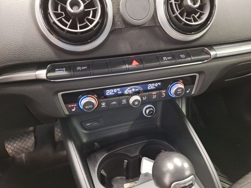 Audi A3 2018 Valkoinen