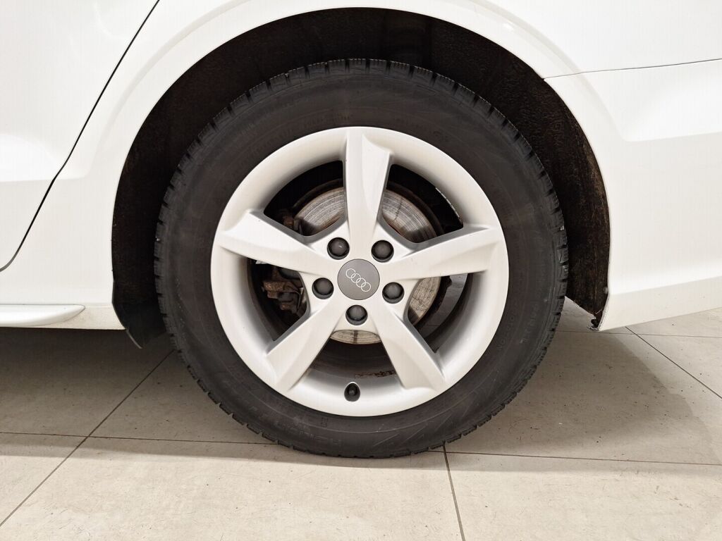 Audi A3 2018 Valkoinen