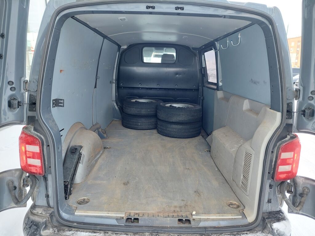 Volkswagen Transporter 2018 Harmaa