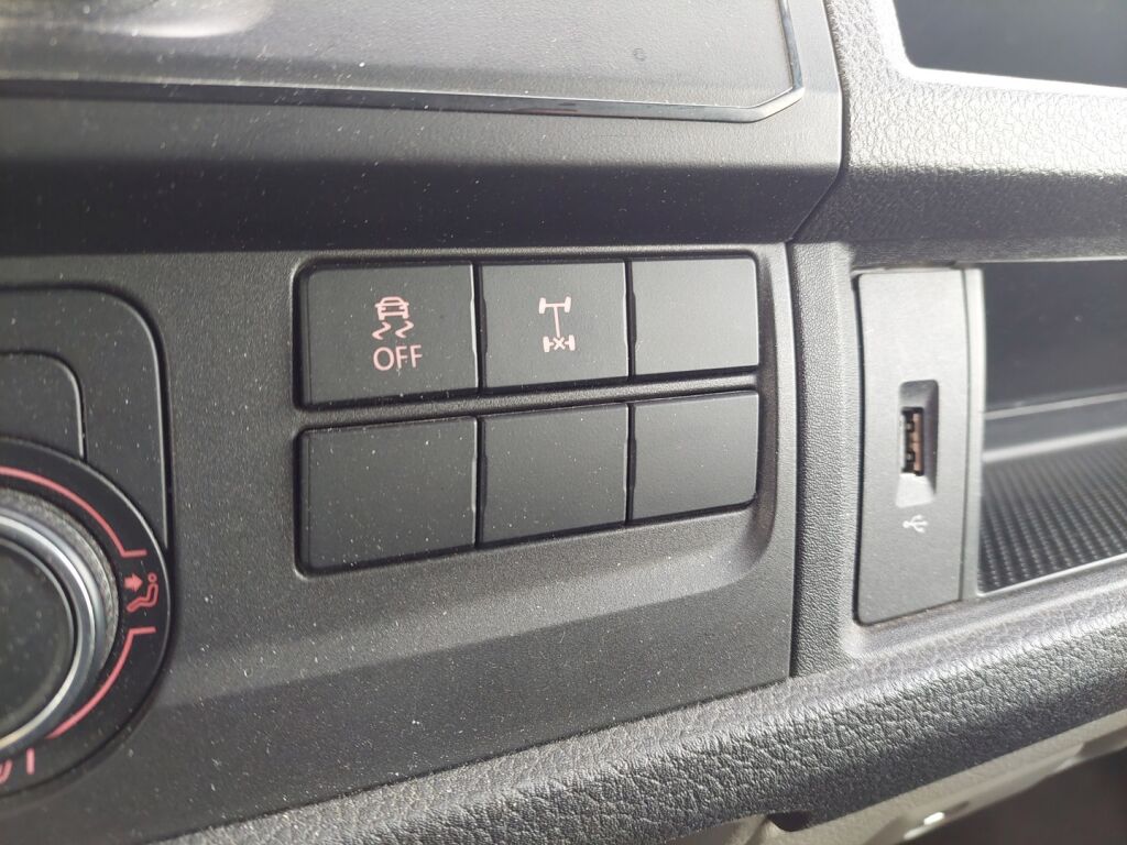 Volkswagen Transporter 2018 Harmaa