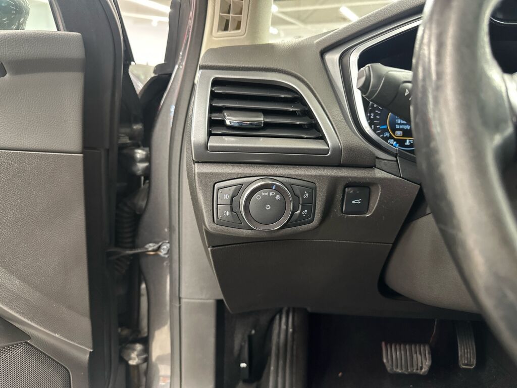 Ford Mondeo 2018 Harmaa